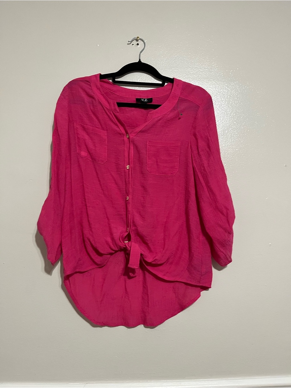 AGB Fuchsia Button-Front Tie-Hem Shirt